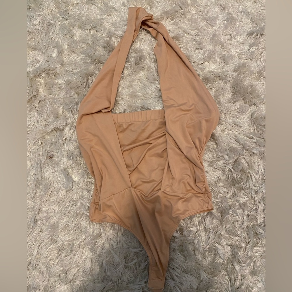 NEVER WORN- Halter bodysuit top